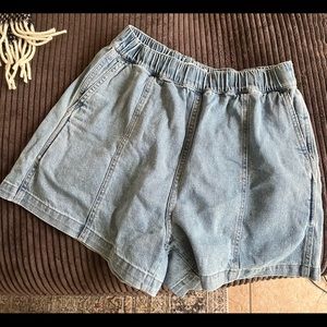 Madewell pull on denim shorts